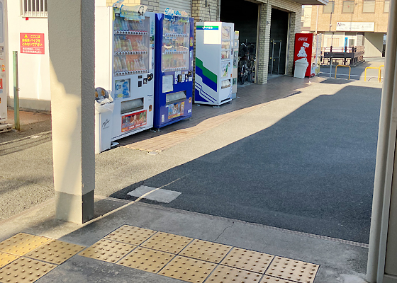 iCracked Store いこらも～る泉佐野への道順1