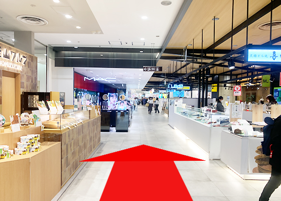 iCracked Store 上野マルイへの道順3