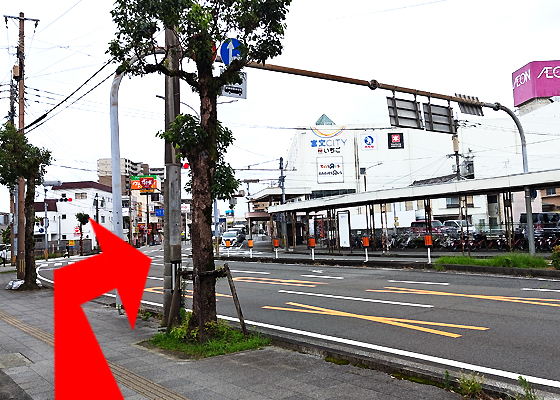 iCracked Store 宮交シティへの道順2
