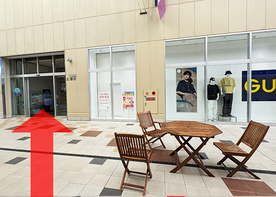 iCracked Store させぼ五番街への道順4