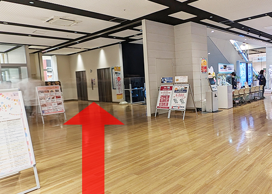 iCracked Store させぼ五番街への道順5